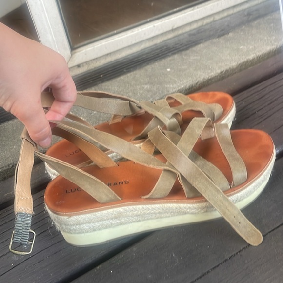 Lucky Brand Strappy Platform Sandles - Picture 2 of 8